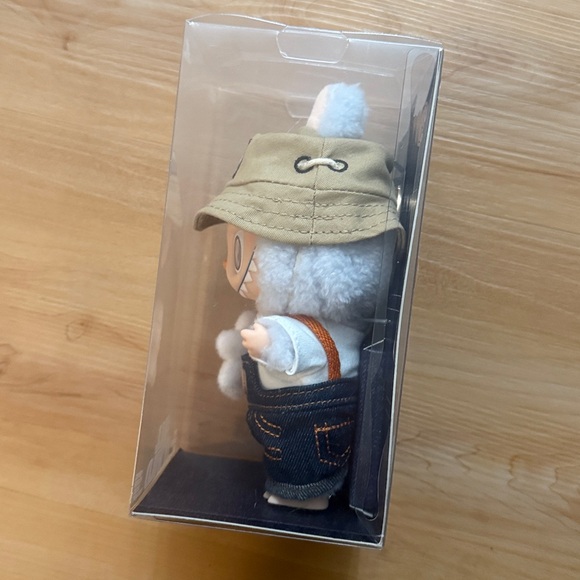 PopMart The Monsters - Fall in Wild Vinyl Doll - Picture 2 of 6